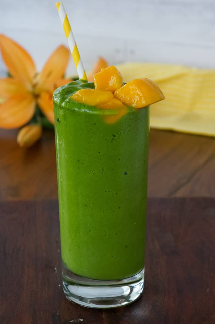 Healthy Mango Spinach Smoothie - Healthy With a Chance of Sprinkles